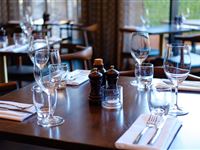 District Dining Restaurant & Bar - Mantra Albury Hotel